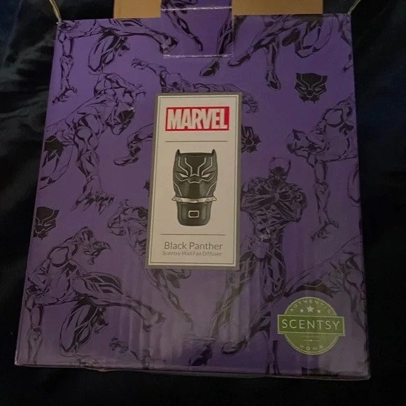 3Scentsy Black Panther Buddy w/ Scent Pak along with Black Panther Wall Diffuser - Picture 2 of 8